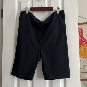 GapFit Maternity Biker Shorts